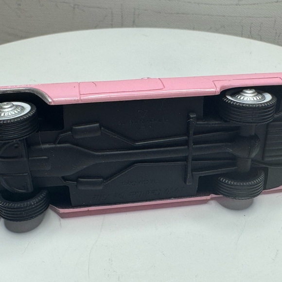 Pink Convertible Model Car - Picture 3 of 5